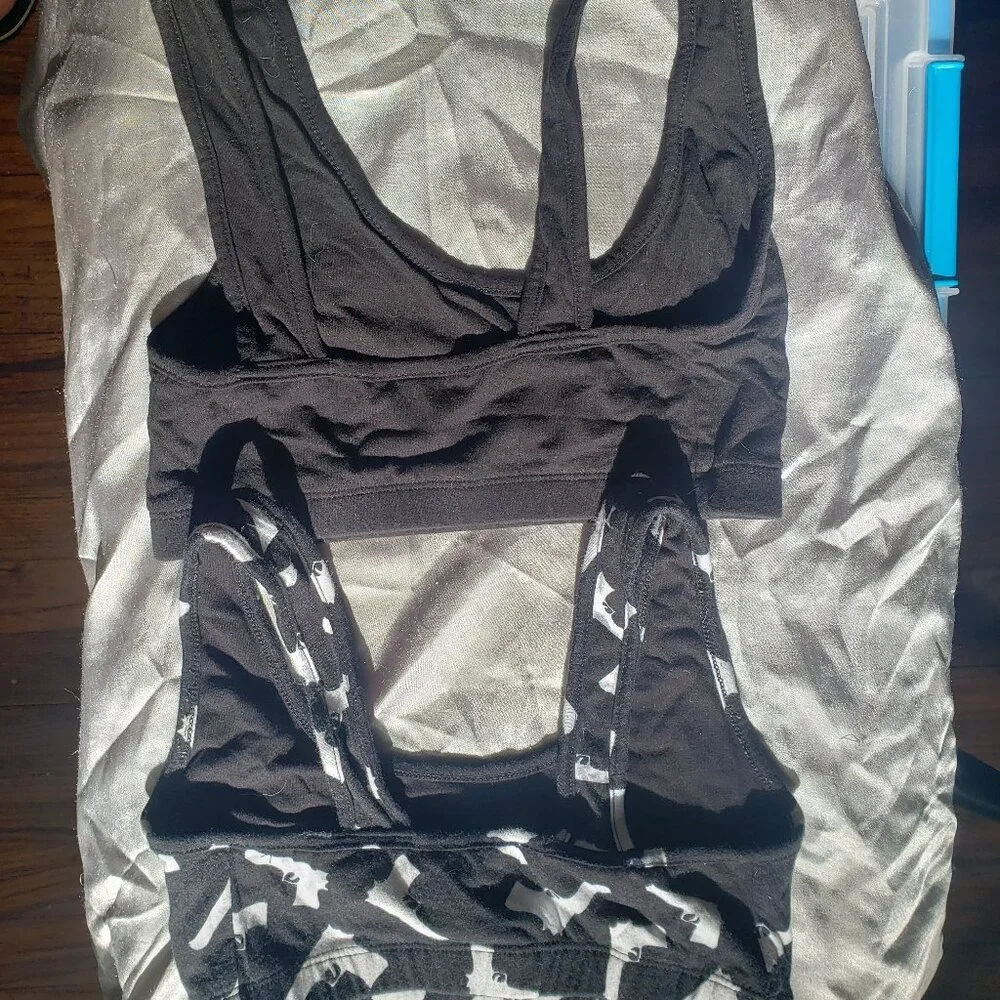 Blackheart and See You Monday Medium Sportsbra - Picture 3 of 7